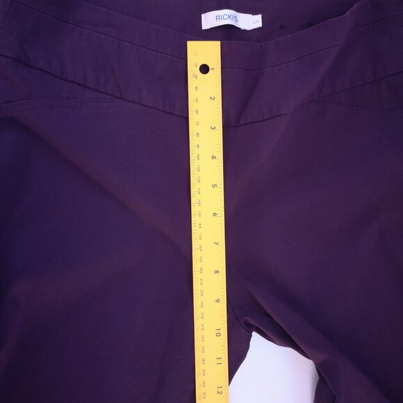Ricki's Ladies Pull On Style Purple Slim Leg Size Large Pants - Picture 10 of 12